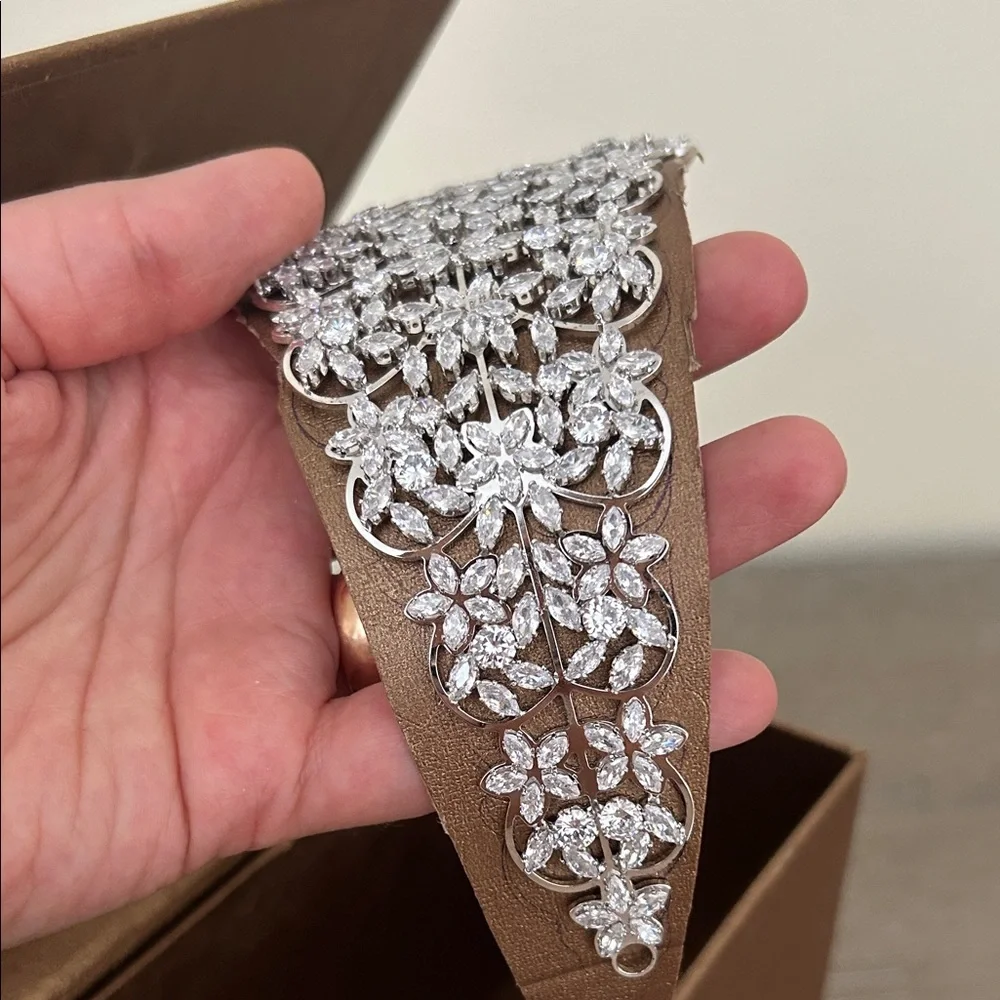 Bridal Dazzling Silver Floral Haircrown